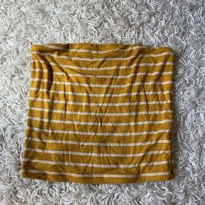 american eagle strapless cropped shirt